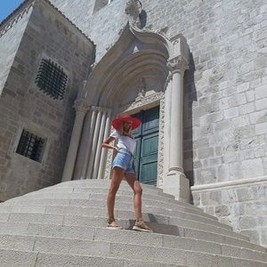 Meet your Posher, Dragana